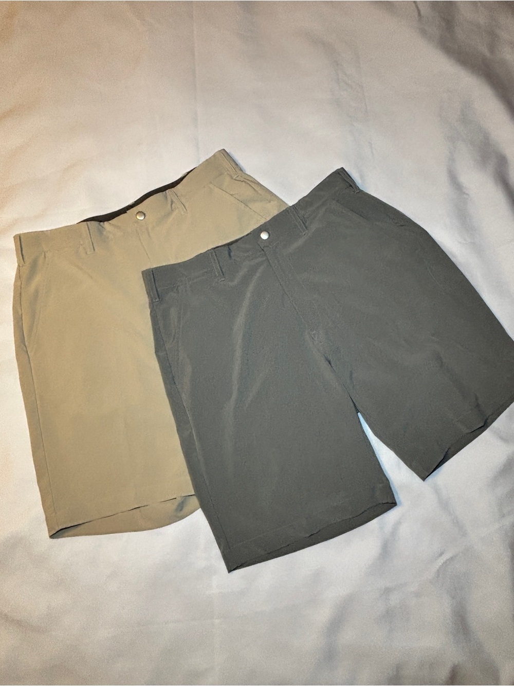 2 TGW Mens Golf Shorts Size 33 Performance Prep Stretchy Waist Beige And Gray